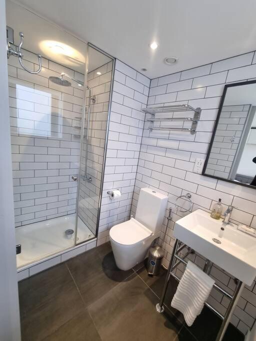 Manhattan Style Apartment In Fulham Λονδίνο Εξωτερικό φωτογραφία